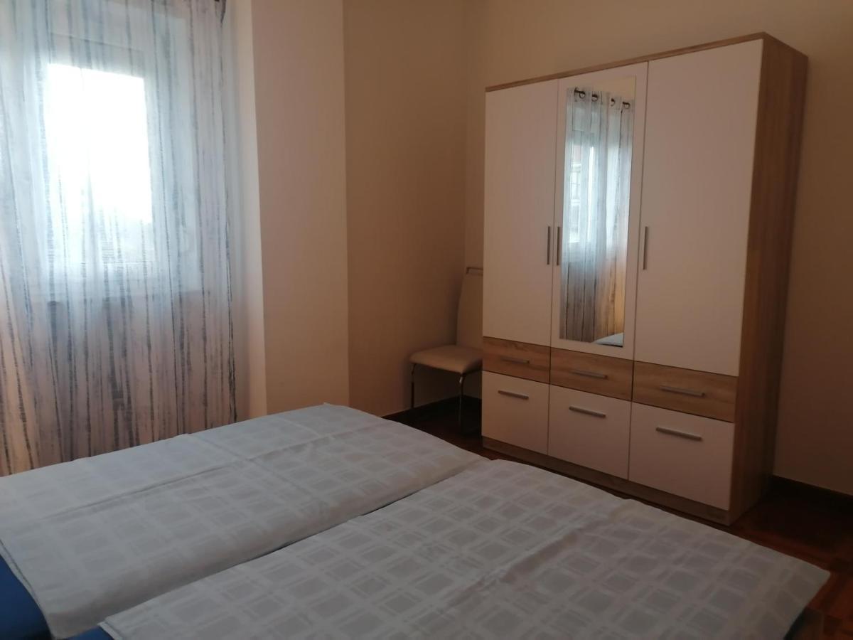 Apartmani Ivana Senj Senj  Luaran gambar